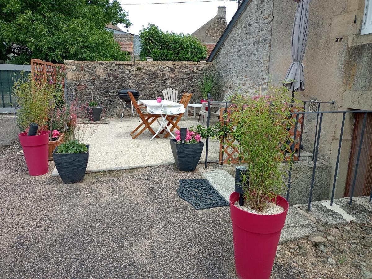 Appartement Dans Le Morvan 16 Min De L'Autoroute Beauvilliers  Eksteriør bilde